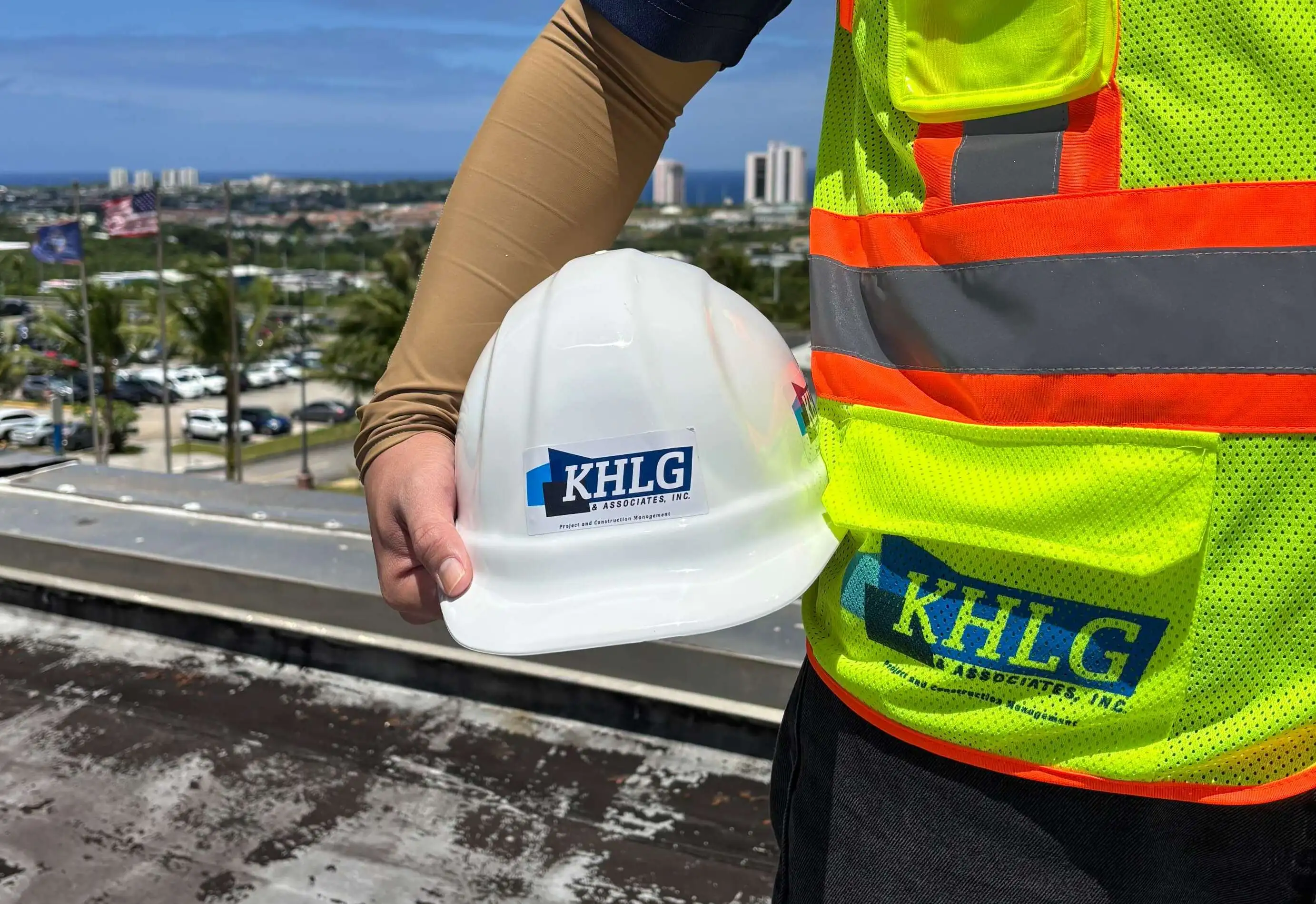 KHLG team collaborating during an on-site inspection
